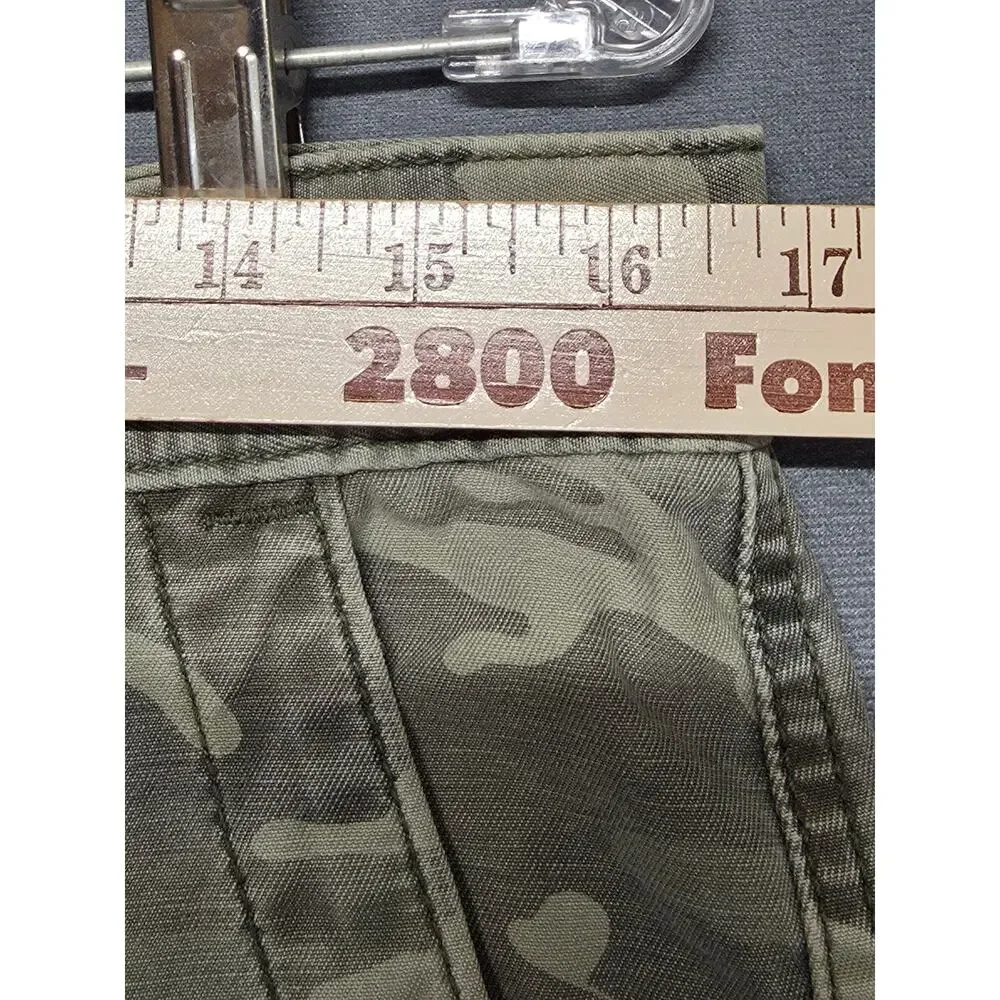 VTG Y2K Levi's Cargo Loose Straight Pants Men 32x34 Green Camo Workwear Cotton
